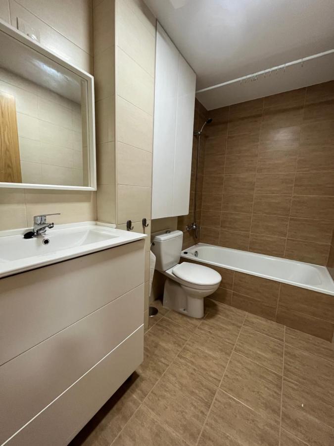 Apartamento Con Terraza,2 Min De La Playa, Ares Luaran gambar