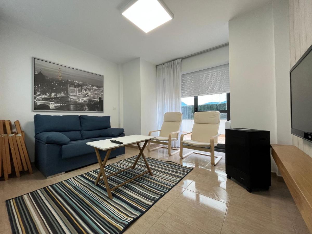 Apartamento Con Terraza,2 Min De La Playa, Ares Luaran gambar