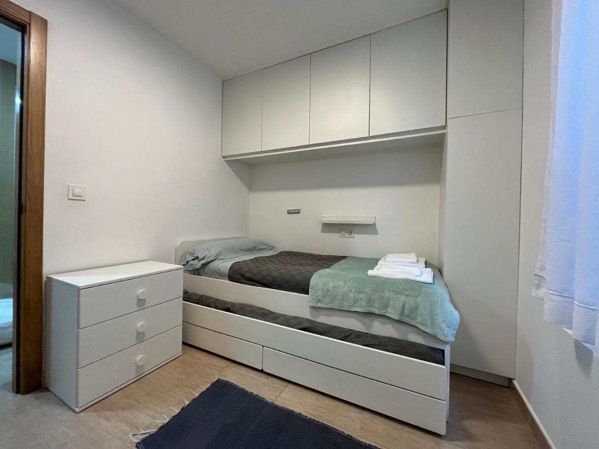 Apartamento Con Terraza,2 Min De La Playa, Ares Luaran gambar