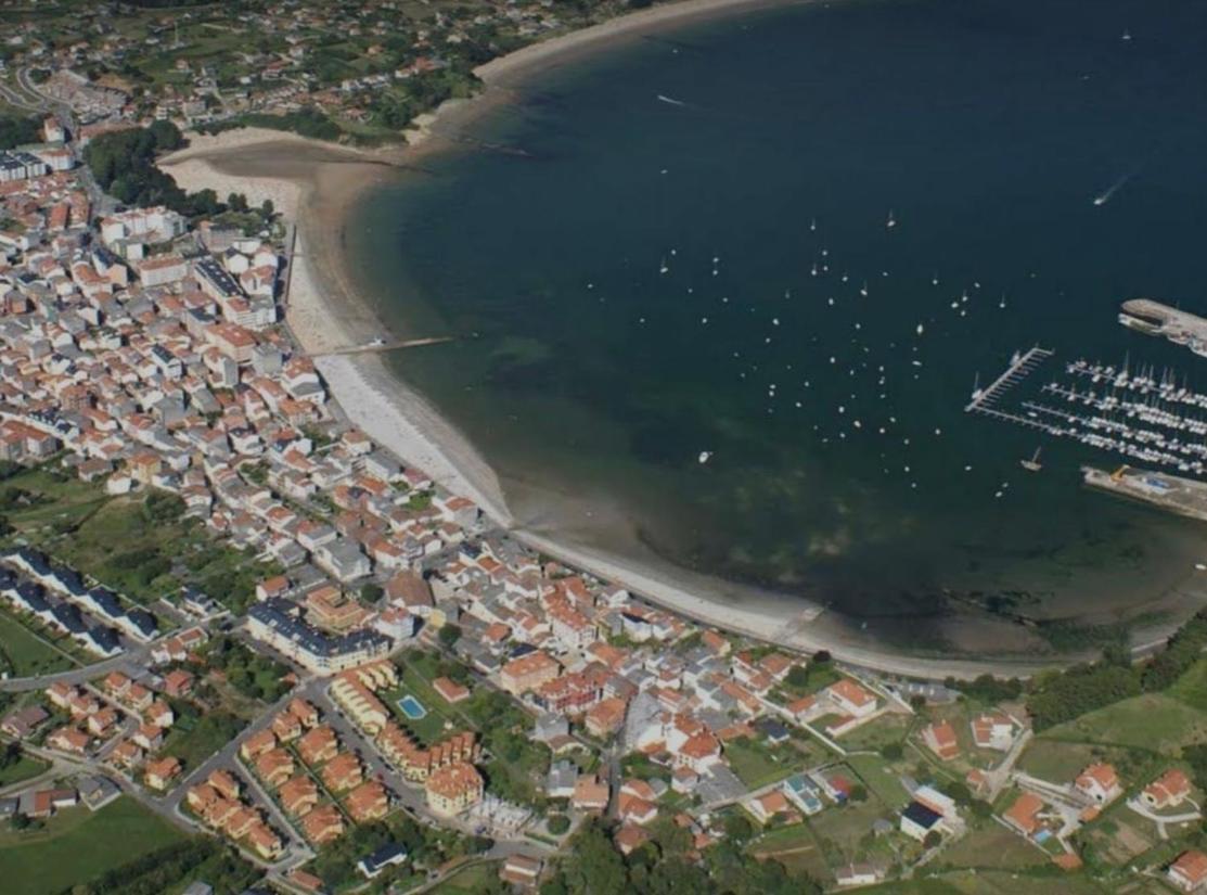 Apartamento Con Terraza,2 Min De La Playa, Ares Luaran gambar